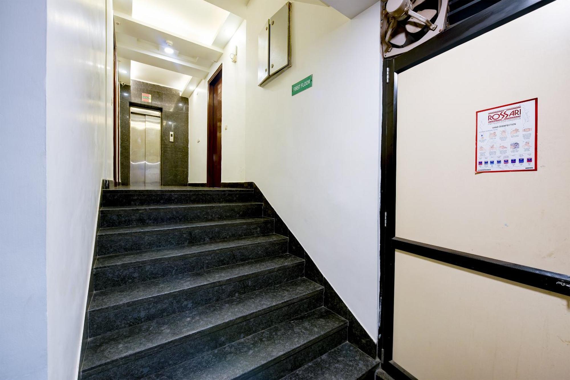 Hotel Sohana Palace Near New Delhi Railway Station And Connaught Place Extérieur photo